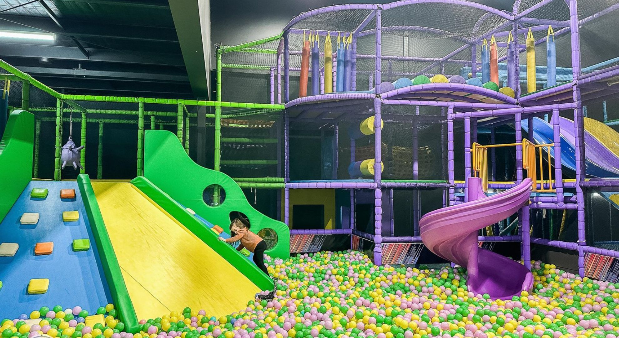 Best Indoor Playgrounds in Hollywood